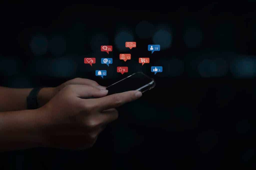 Estrategia de ‘dark social’ para marcas en España: Aumenta tu alcance orgánico en un 15% en 3 meses