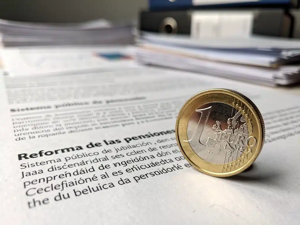 Reforma Pensiones España 2026: Implicaciones Urgentes Jubilados
